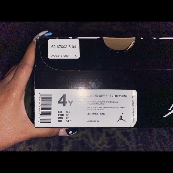 Russel Westbrook Basketball Sneakers - Picture 4 of 4